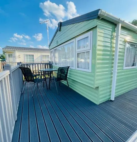 Lakeside Holiday Rentals - Delta